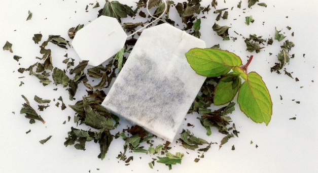 tea bag and loose tea leaves