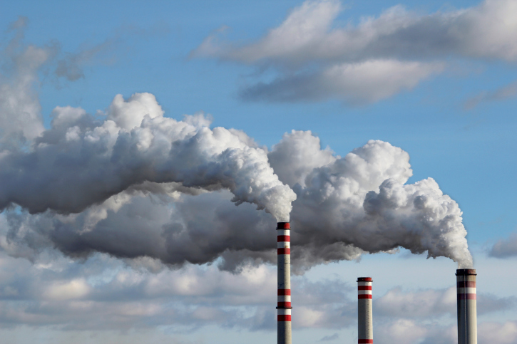 smoke pollution in sky