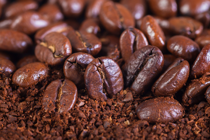 ground coffee beans