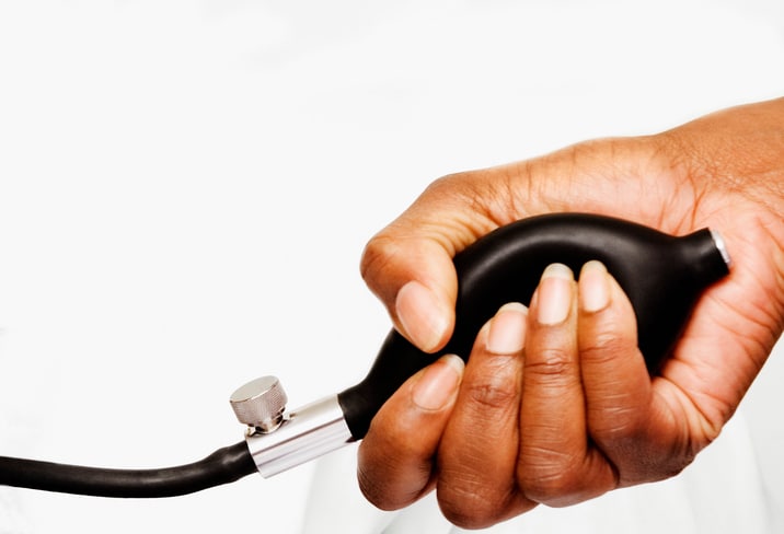 how to check blood pressure at home