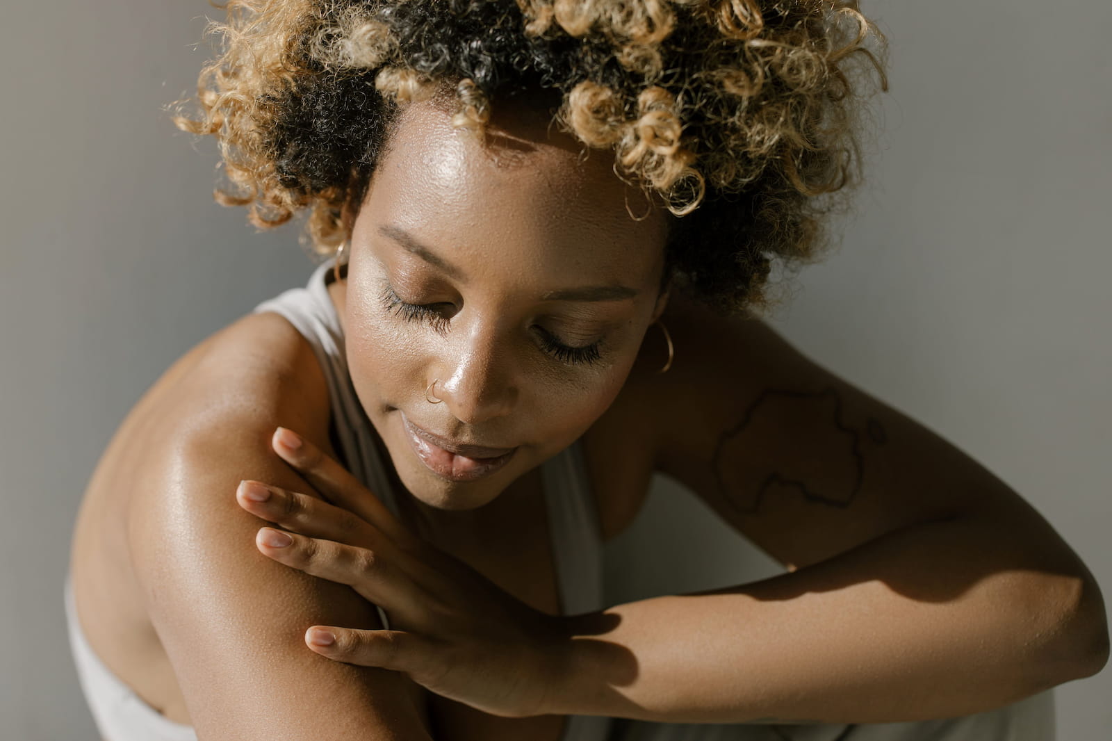 8 Home Remedies to Relieve That Unbearable Itch