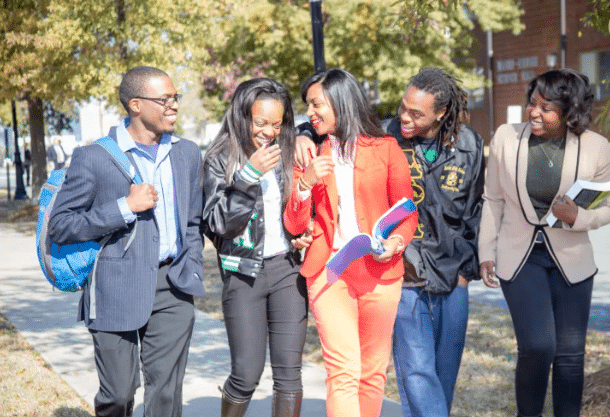 staying-safe-at-college-parties