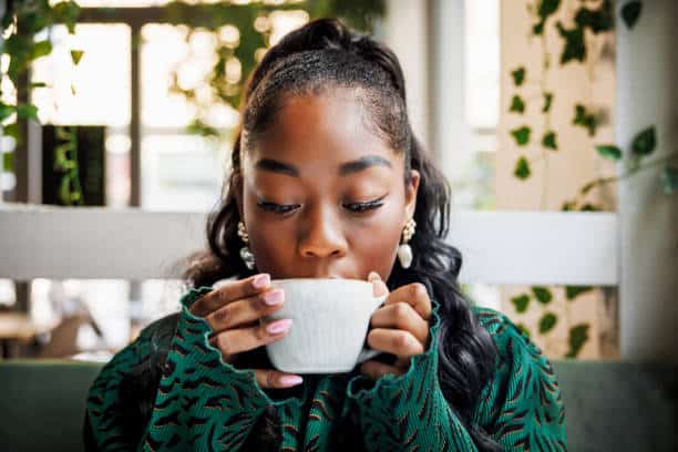 does coffee and tea stain your teeth