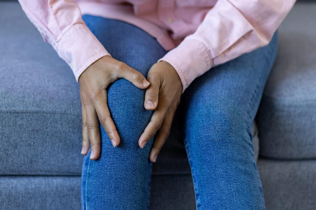 This Clinical Trial Treats Knee Pain Through Your Ear