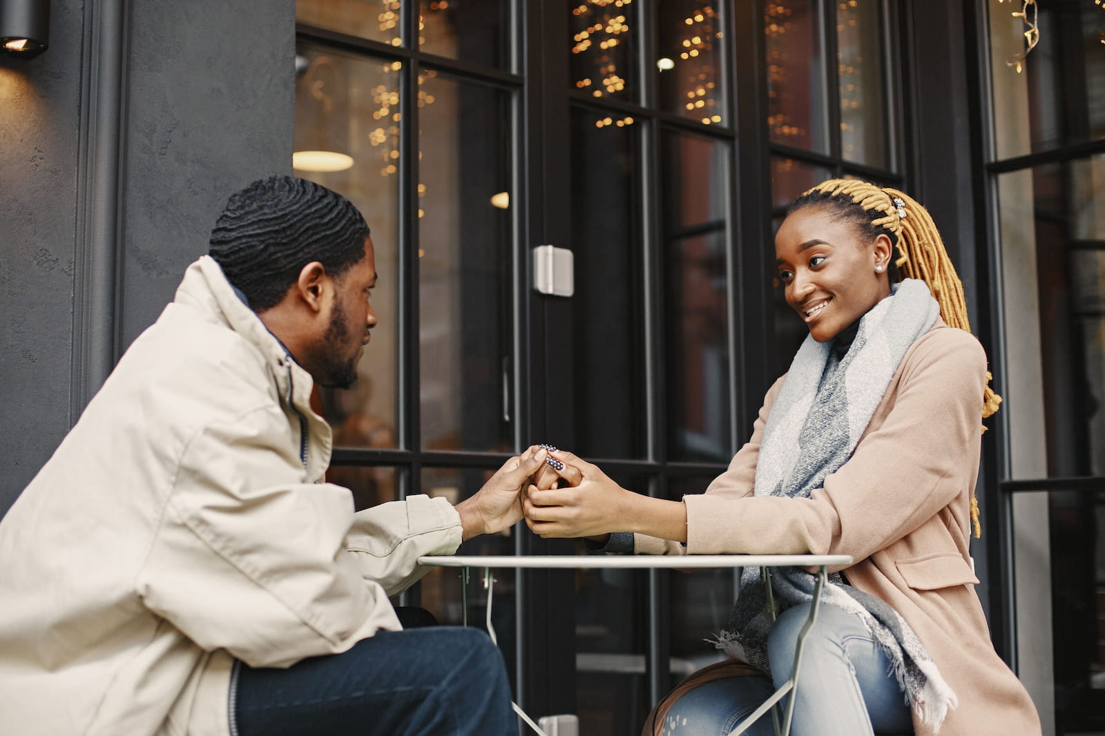 Dating With MS: When Should You Talk About It?